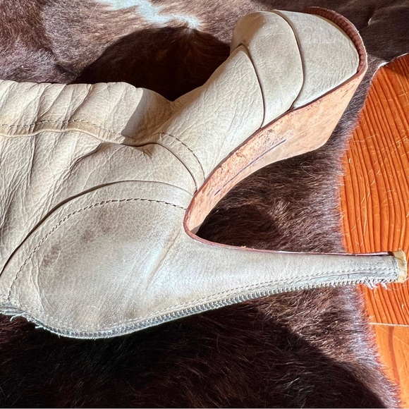 DOLCE VITA full zip platform boots - Picture 9 of 14